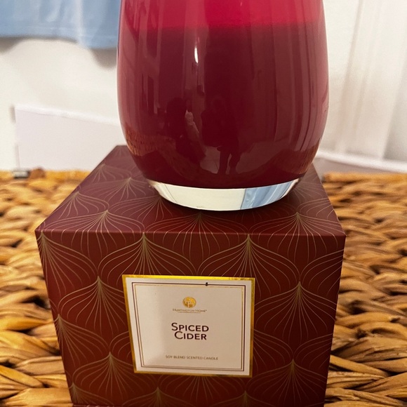 Huntington Home Spiced Cider Soy Candle - Picture 1 of 12